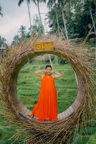 "巴厘岛推荐找专业的当地摄影师。经济又划算_巴厘岛"的评论图片