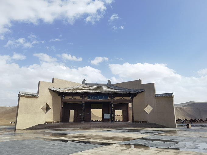 骆驼下班回家啦😁😁😁第3天第二天包车敦煌西线游,敦煌影视城!