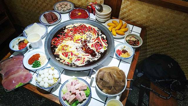 麻辣无情老火锅