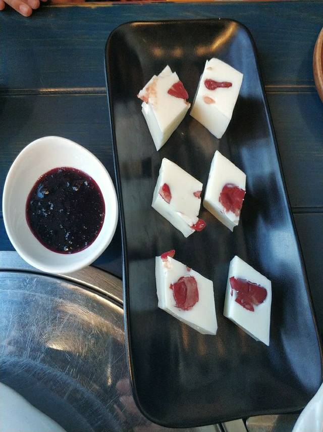 诺敏塔拉奶茶(满洲里店)