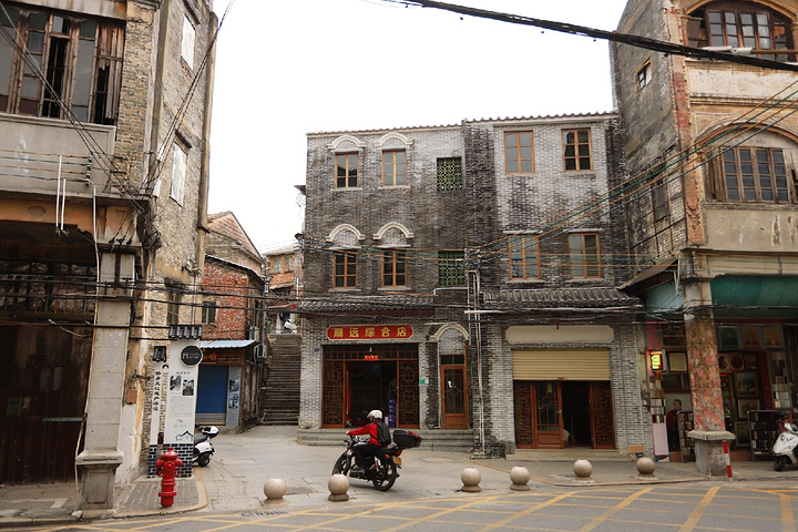 2024江门三十三墟街_江门三十三墟街-评论-去哪儿攻略