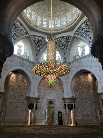 "_谢赫扎耶德大清真寺"的评论图片