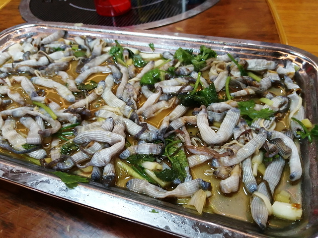 泥丁一年四季都有,尤其是到了秋高气爽季节,泥丁的个体会更大