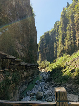 云龙地缝旅游景点攻略图