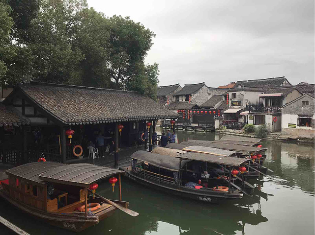"西塘到处是小桥流水人家，美丽极了，著名的烟雨长廊，可以好好逛逛_西塘风景区"的评论图片