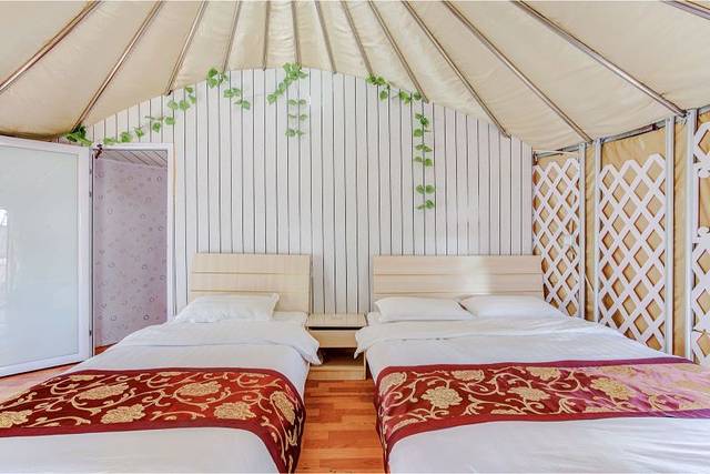 张北坝上草原聚汗轩农庄