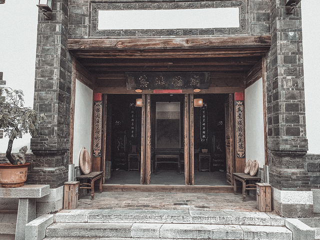 建水民宿|隐藏在古城中的百年古宅客栈——竹叶轩