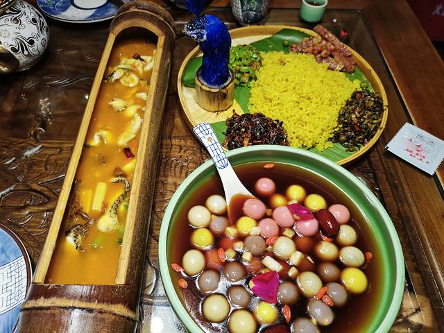 雪山峡谷演艺公园