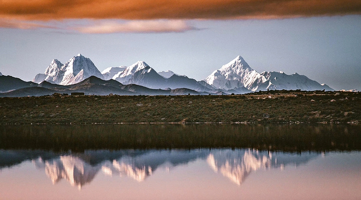 "米堆冰川门票50元/人，海拔2700米，空气清新，十分迷人，被称作“西藏的小瑞士”。早中晚餐：自理_然乌湖"的评论图片