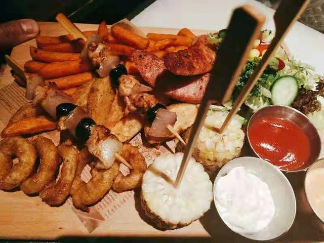 芭莉与彩虹西餐厅(成都大悦城店)