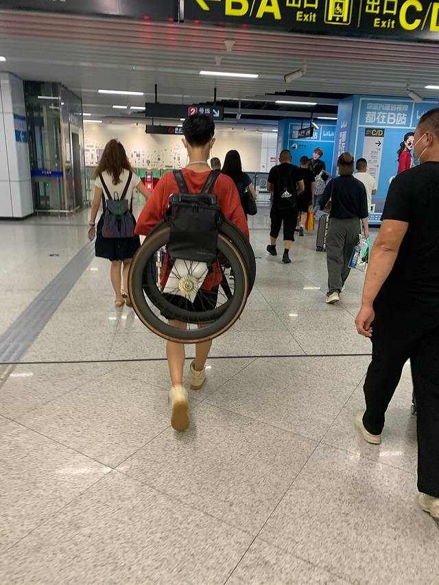李村