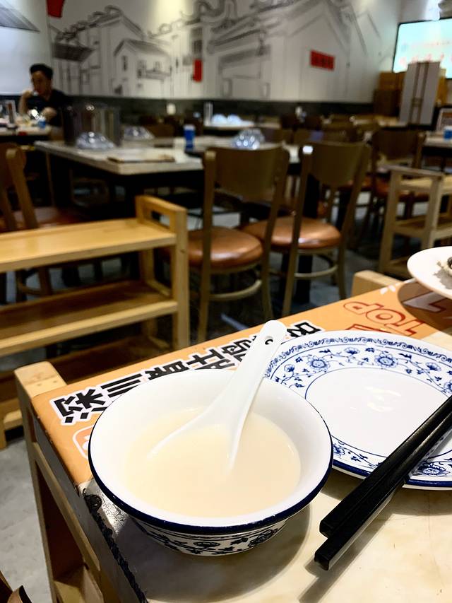 顺德公猪肚鸡·煲仔饭(车公庙总店)