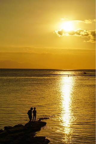 印尼旅行 | 聖吉吉海灘不可錯過的一場夕陽與趕海體驗