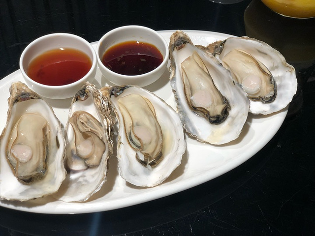 在市中心地段来一场生蚝宴