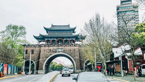铁门关旅游景点攻略图