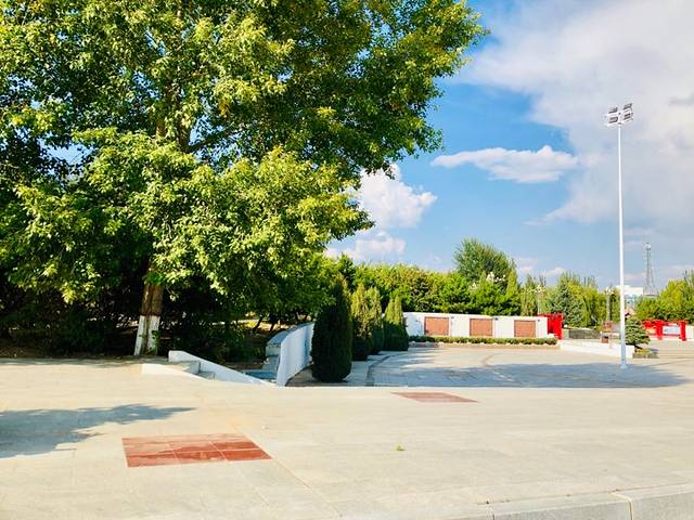 白泉山生态公园