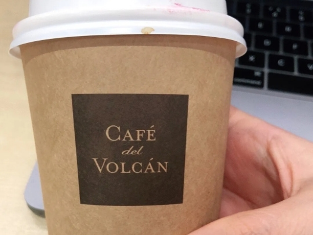 "打卡亚洲TOP50的咖啡店，在永康路上紧挨着griffin，店小小的却人满为患_Cafe del Volcan(永康路店)"的评论图片
