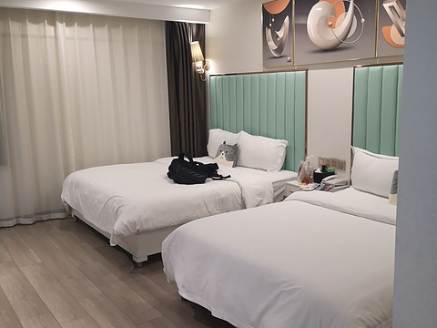 解放碑步行街旅游景点图片