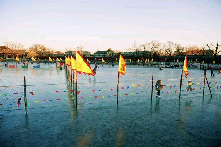 "那里的风景很好。北京｜避开人群，冬日的北海公园看冰上夕阳一进去有一种风景如画的感觉。有种别样的感觉_北海公园"的评论图片