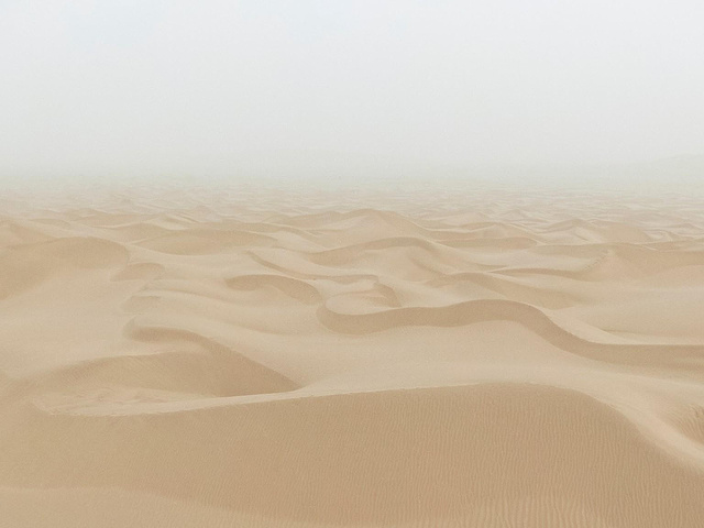 "五天自驾南疆/穿越塔克拉玛干沙漠公路_塔克拉玛干沙漠"的评论图片