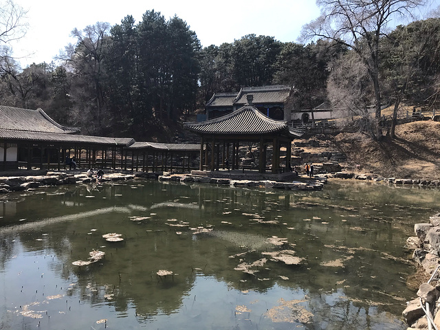 非常多亭子可以歇息,亭子周边都是依山傍水,风景特别好_避暑山庄&quot