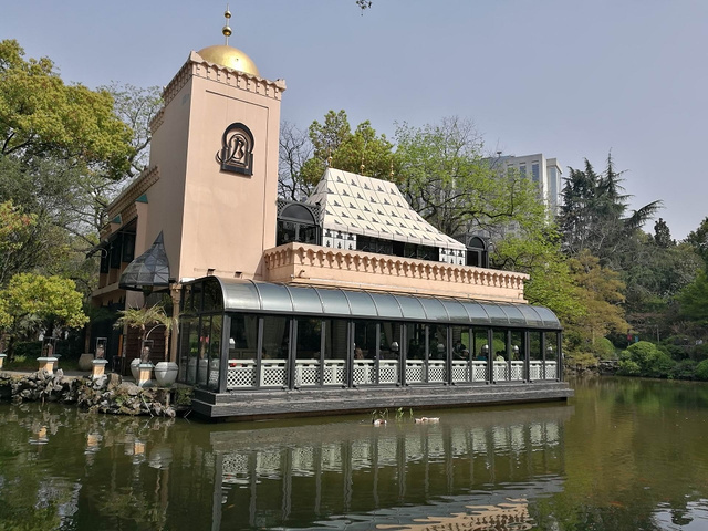 "异域风情的上海人民公园人工湖畔芭芭露莎餐厅_芭芭露莎"的评论图片