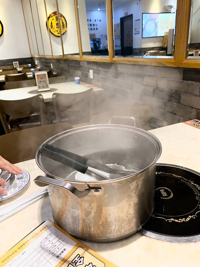 顺德公猪肚鸡·煲仔饭(车公庙总店)