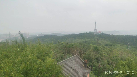 龙首山-慈清寺的图片