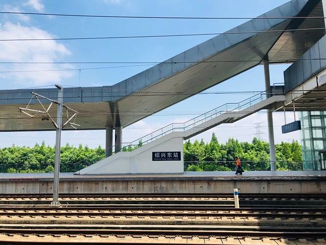 绍兴东站-站前广场