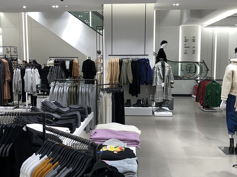 ZARA(万象城店)旅游景点攻略图