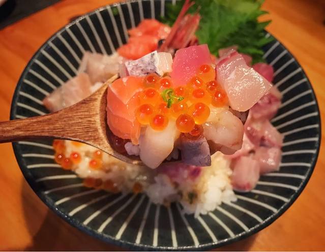 棱(咖啡一条街店)