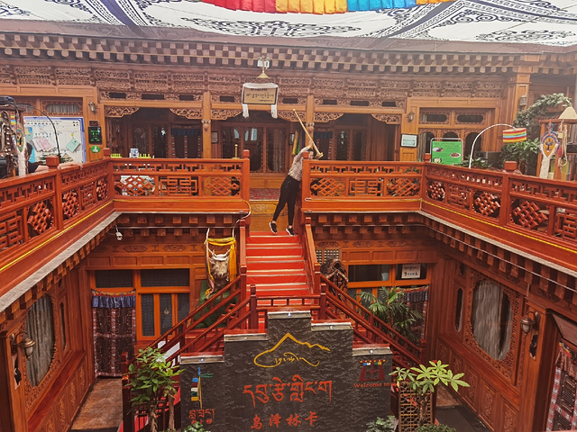 "服务热情_乌泽林卡藏餐府"的评论图片