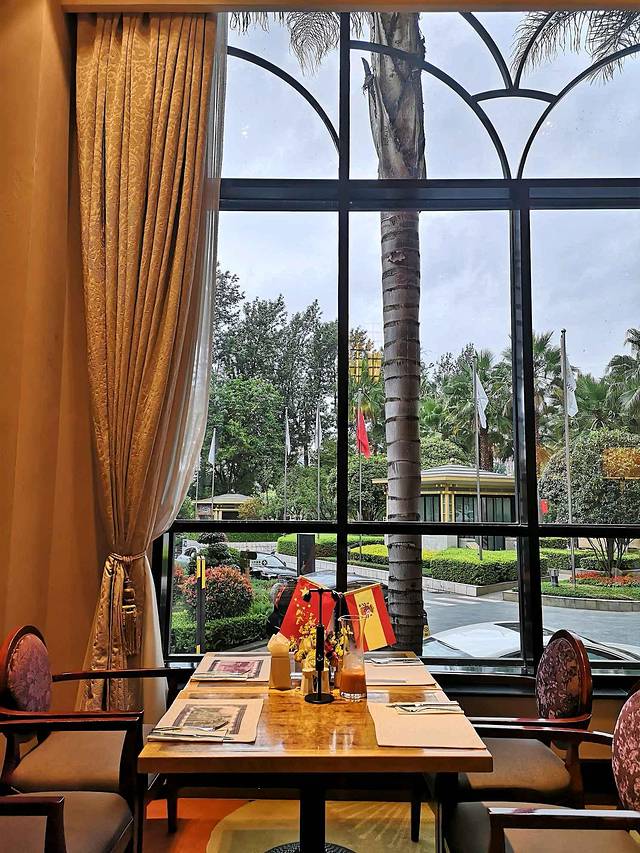 昆明中维翠湖宾馆·翠湖六号西餐厅