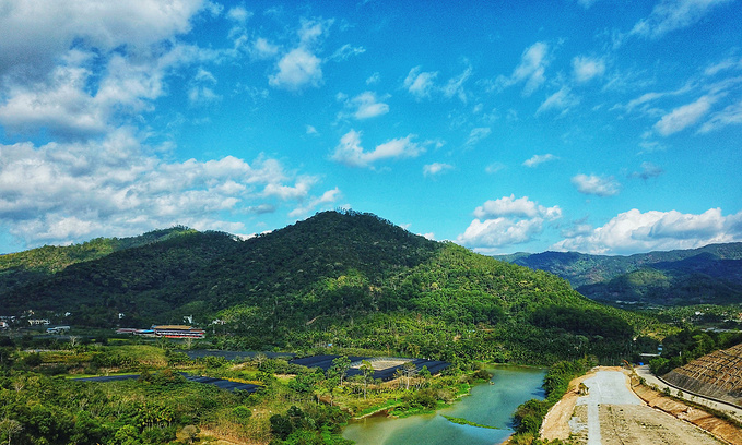 五指山大峡谷漂流图片