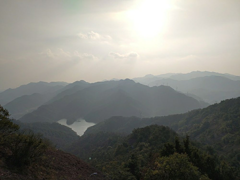 德胜岩旅游景点图片
