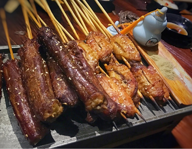 "...部铺上嫩滑豆花，豆花的豆香和汤汁跟鱼肉完美结合，鱼肉特别嫩滑，豆花吸收了鱼肉的鲜又更加入味好吃_烤满分(万达店)"的评论图片