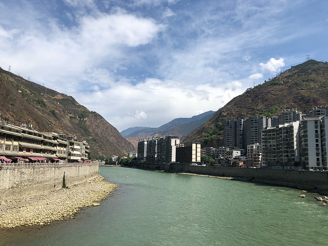 89 首页 说说这次旅行五月一日重庆出发,途经泸定县,康定市,折多山