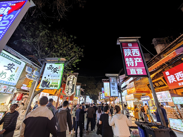 "酒店环境地理位置很好，离地铁口很近，走路5分钟左右。1分钟决定，1分钟买票，干净利落🙋_西安鼓楼"的评论图片