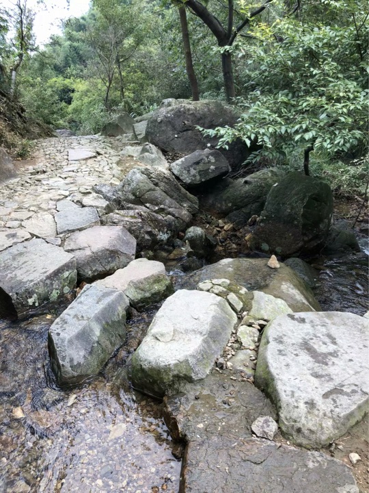 千年古村方家河头