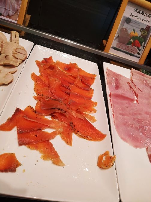 三亚亚龙湾希尔顿酒店·自助餐厅·海鲜·烧烤·沙滩BBQ·现场乐队