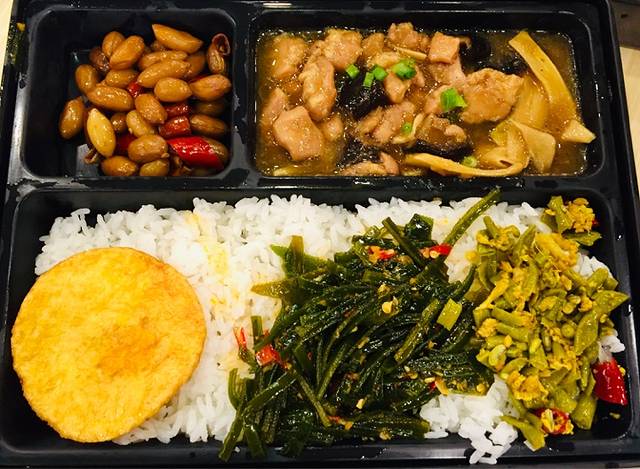 魏家凉皮(西安火车站店)