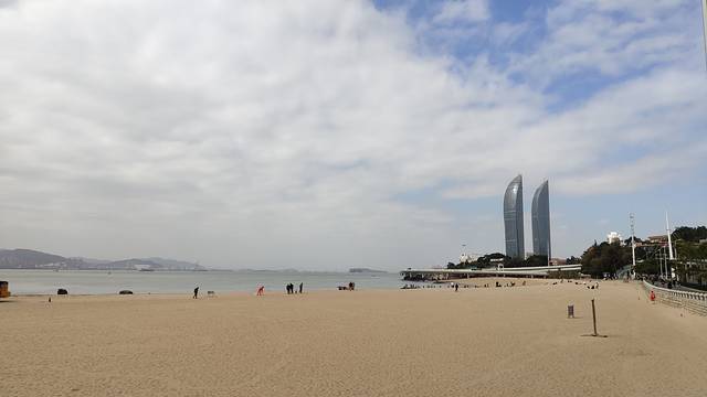 胡里山海滨浴场