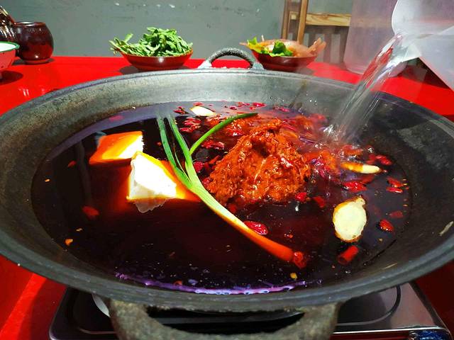 夜福火锅(黔江店)