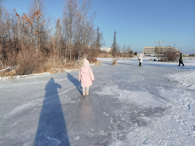 "景区还有一块冰地可以玩冰车，在冰上漂移感觉，也是难得的体验_魔界风景区"的评论图片