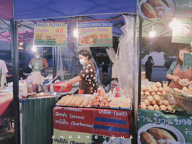 "泰國🇹🇭漁村夜市｜蘇梅島的地道小吃与特色工艺品_苏梅岛"的评论图片