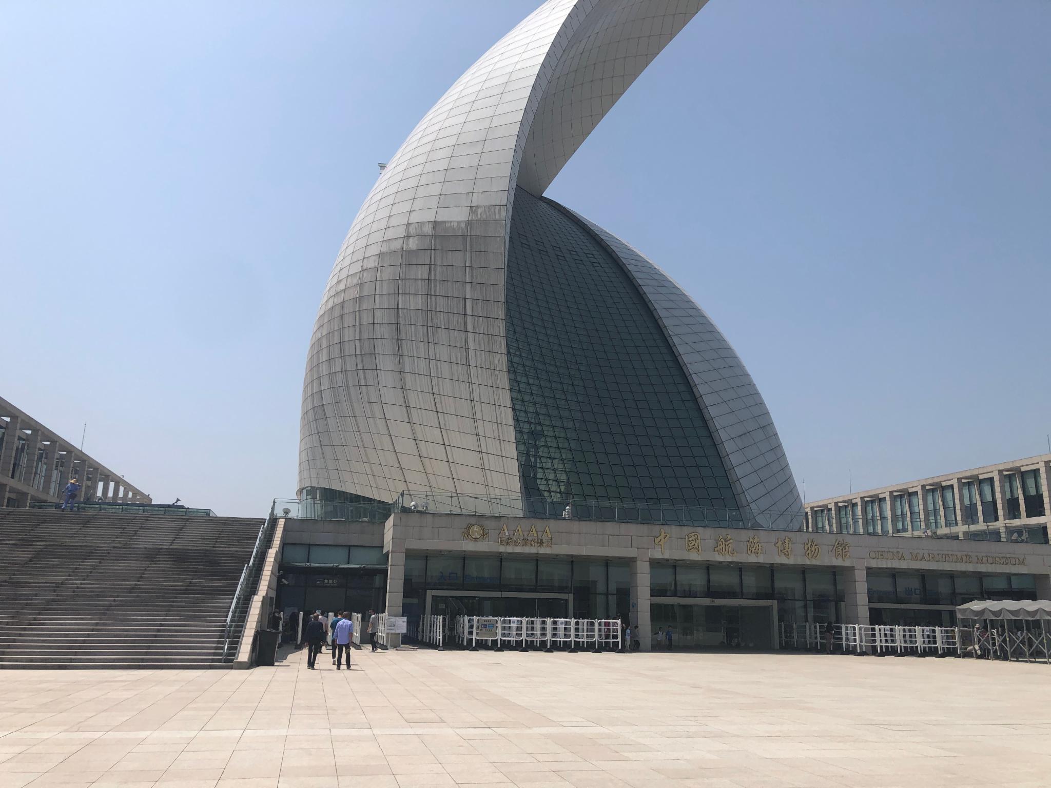 中国航海博物馆在上海滴水湖区域还需要门票博物馆内的面积还挺大的