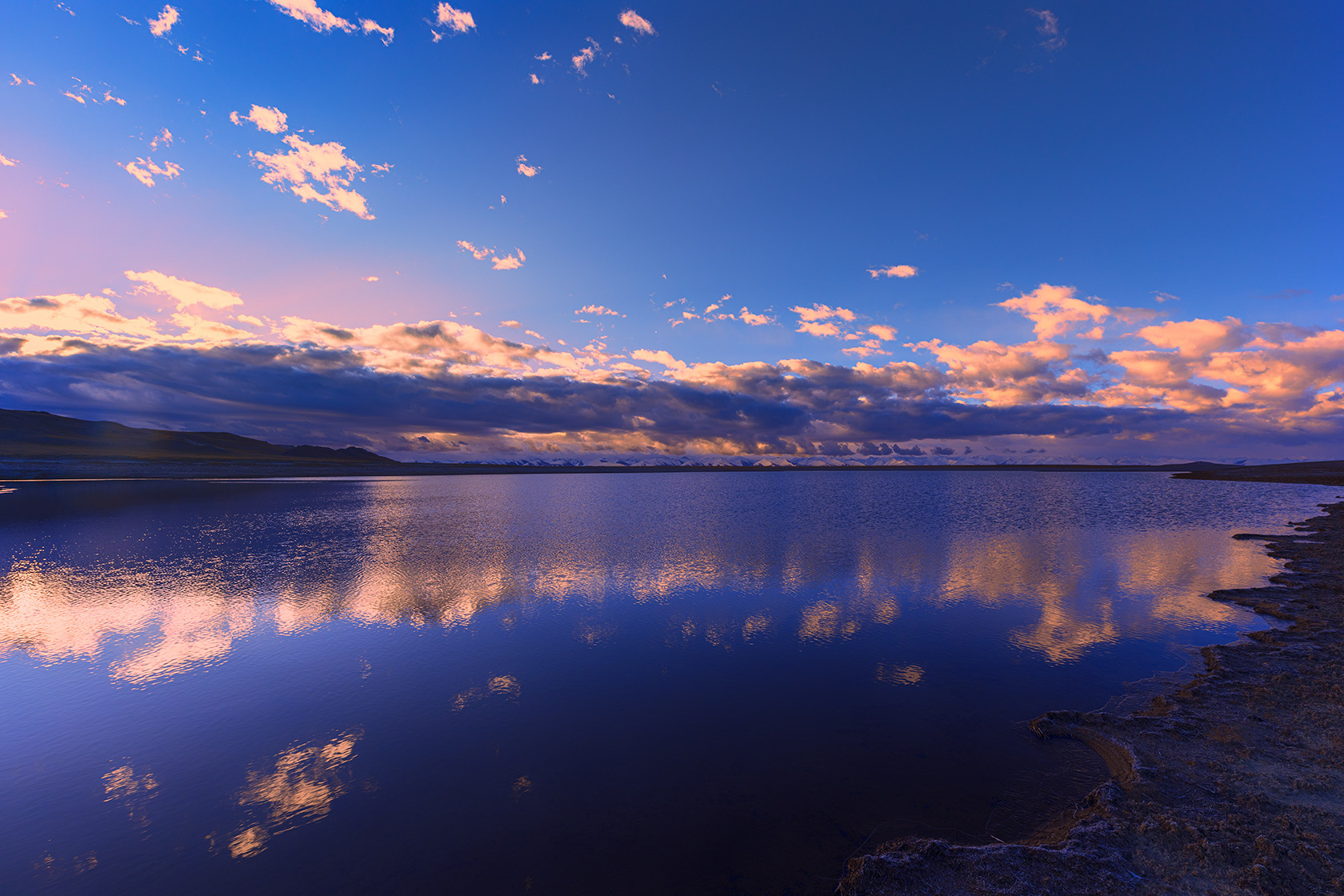 纳木错传说中的天湖女神