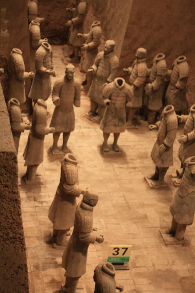 百戏俑坑(K9901陪葬坑)