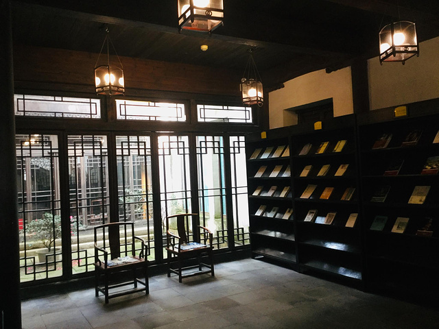 "昭明太子书院是我在乌镇西栅，印象最好的一个景点，仅次于木心美术馆。但是因为这道手续，很多人就放弃_昭明太子读书处"的评论图片