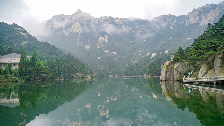 "...超高压变质带，堪称世界上最美的花岗岩地貌，地位不言而喻，此番安徽之行，便是冲着天柱山的美名而来_天柱山"的评论图片